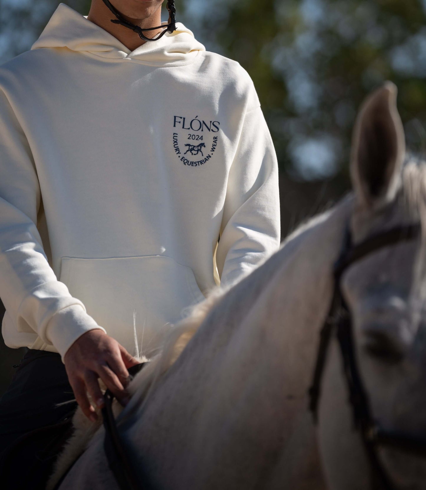 FLÓNS Hoodie Creamy Beige