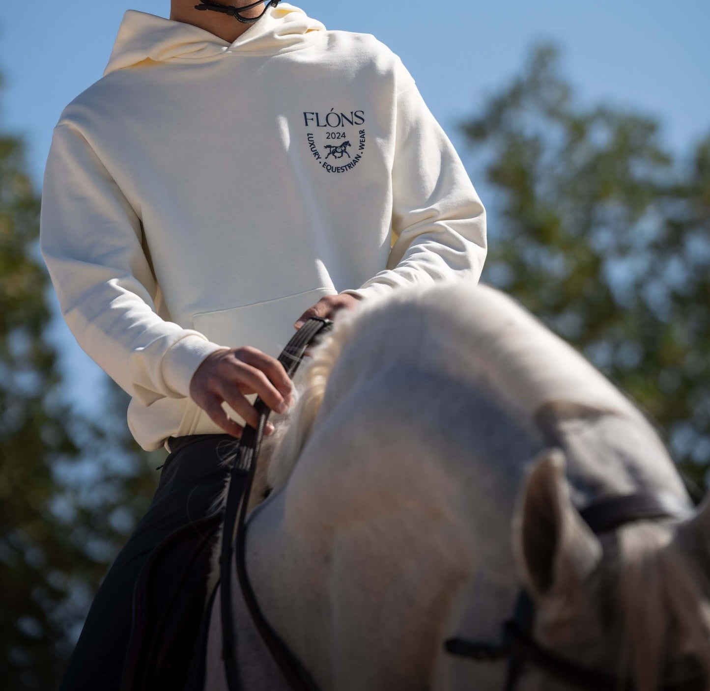FLÓNS Hoodie Creamy Beige